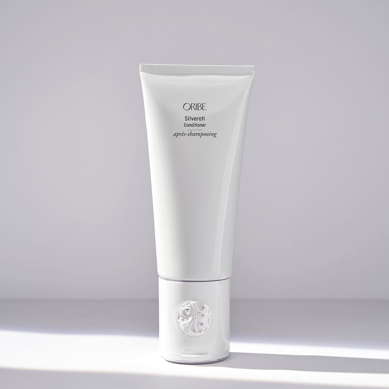 Oribe Silverati Hair Conditioner in a 200ml bottle, nourishing silver hair with a smooth, conditioning formula