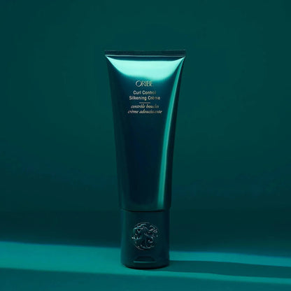 Oribe Curl By Definition Crème hair styling cream in 175ml jar, designed for defining and styling curly hair.