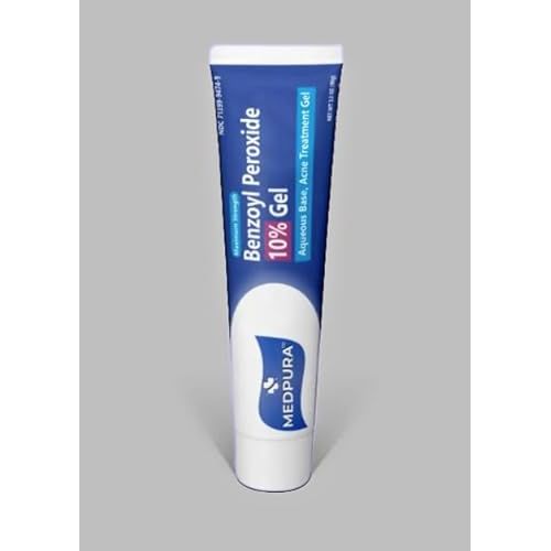 Akron Pharma Benzoyl Peroxide 10% gel in a 90g tube, used for acne treatment, displayed on a plain background.