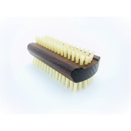 Dural Hand and Nail Brush with natural bristles and ash wood handle, designed for cleaning nails and hands effectively.