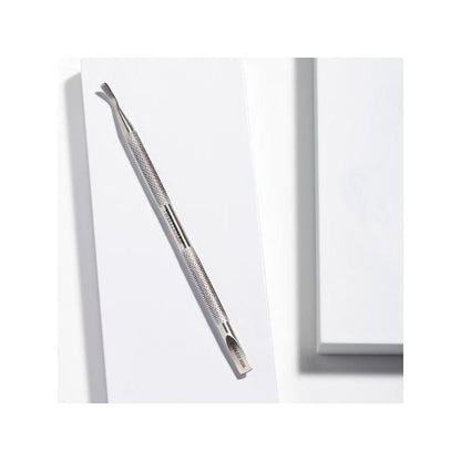 Tweezerman Nail Pushy & Cleaner for Men, a professional nail tool for pushing back cuticles and cleaning nails.