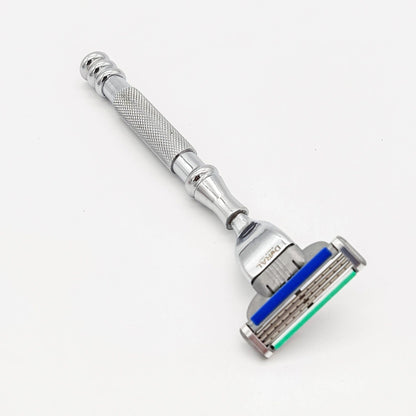 Dural Groose Mach 3 compatible razor with pouch, featuring a sleek design and triple-blade shaving head for a smooth shave.