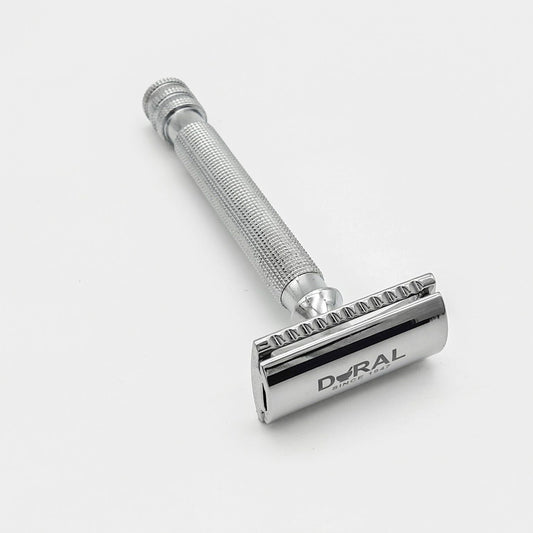 Dural Ransey double edge safety razor with a black handle and a protective pouch, designed for a close, comfortable shave.