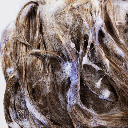 Oribe Bright Blonde Shampoo for beautiful color, 250 ml bottle, creamy formula for blonde hair care, natural hair shine.