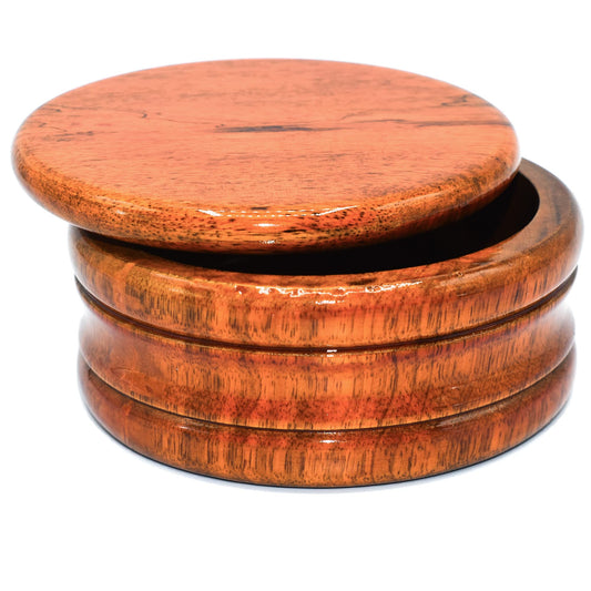 Mango wood shaving bowl with a smile design from The Goodfellas/Parker, ideal for traditional grooming and shaving routines.