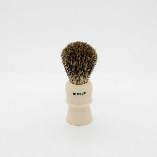 Simpsons Beaufort B1 Pure Badger Shaving Brush with wooden handle and dense badger bristles for a smooth shave.