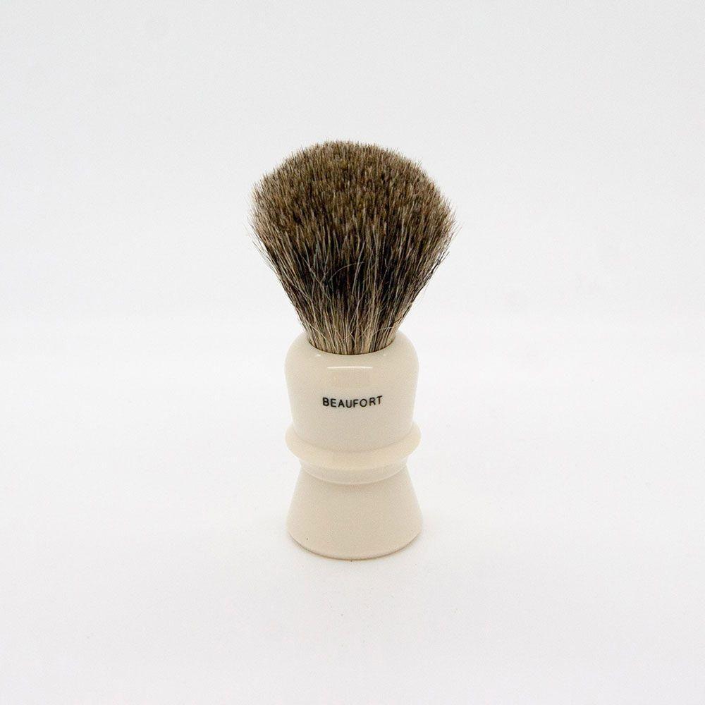 Simpsons Beaufort B3 Pure Badger Shaving Brush with dense bristles and a polished handle, ideal for traditional wet shaving.