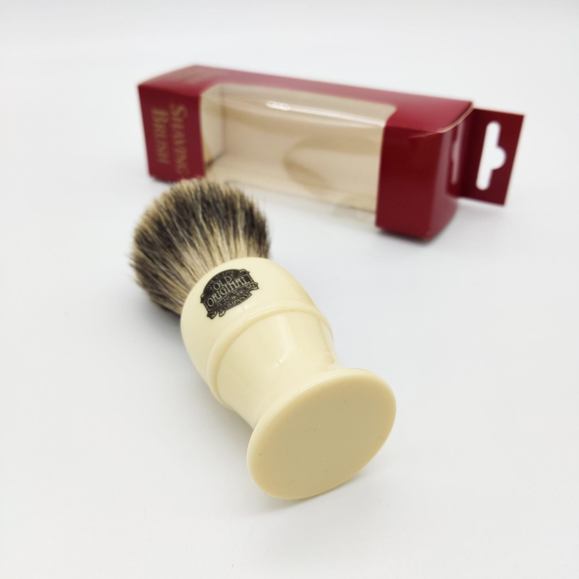 Vulfix 850 Pure Badger shaving brush with an ivory handle, showcasing soft badger bristles and elegant design.