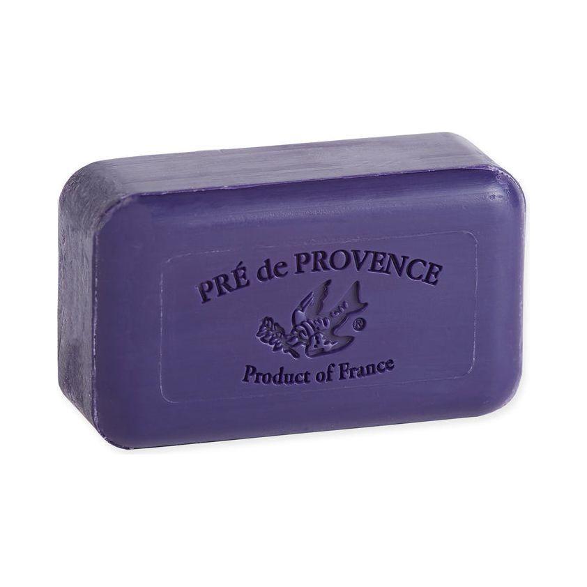Vegetable soap with blackcurrant and shea butter, 150g, enriched formula, featuring a creamy texture and natural ingredients.