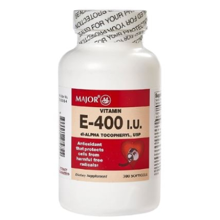 Vitamin E supplement in softgels, 180 mg (400 IU), 300 count, from Pasteur Pharmacy, dietary vitamin and supplement product.
