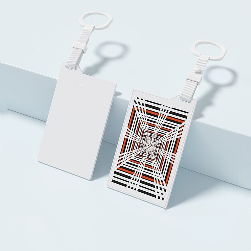 Plaid silicone key card holder for Tesla Model 3, Y, X, S; durable cover with plaid pattern for Tesla key cards.