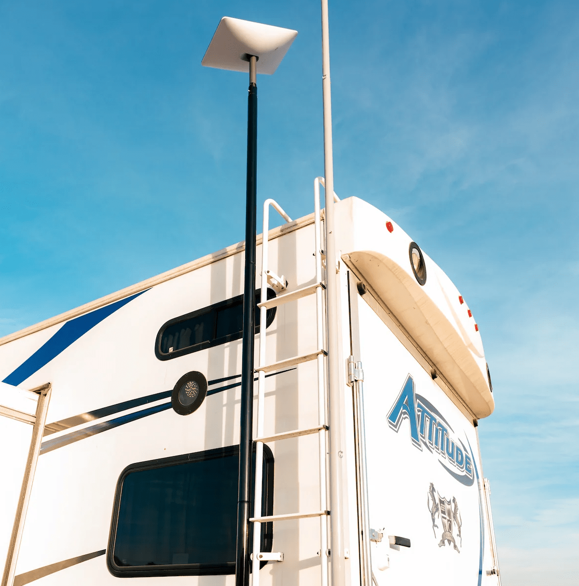Poles and Holders Starlink Mount Generation 2 Kit for secure satellite dish installation with poles and mounting hardware.