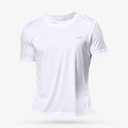 Green men's quick-dry bodybuilding shirt, short-sleeve fitness top with oversized fit, ideal for gym and running workouts.