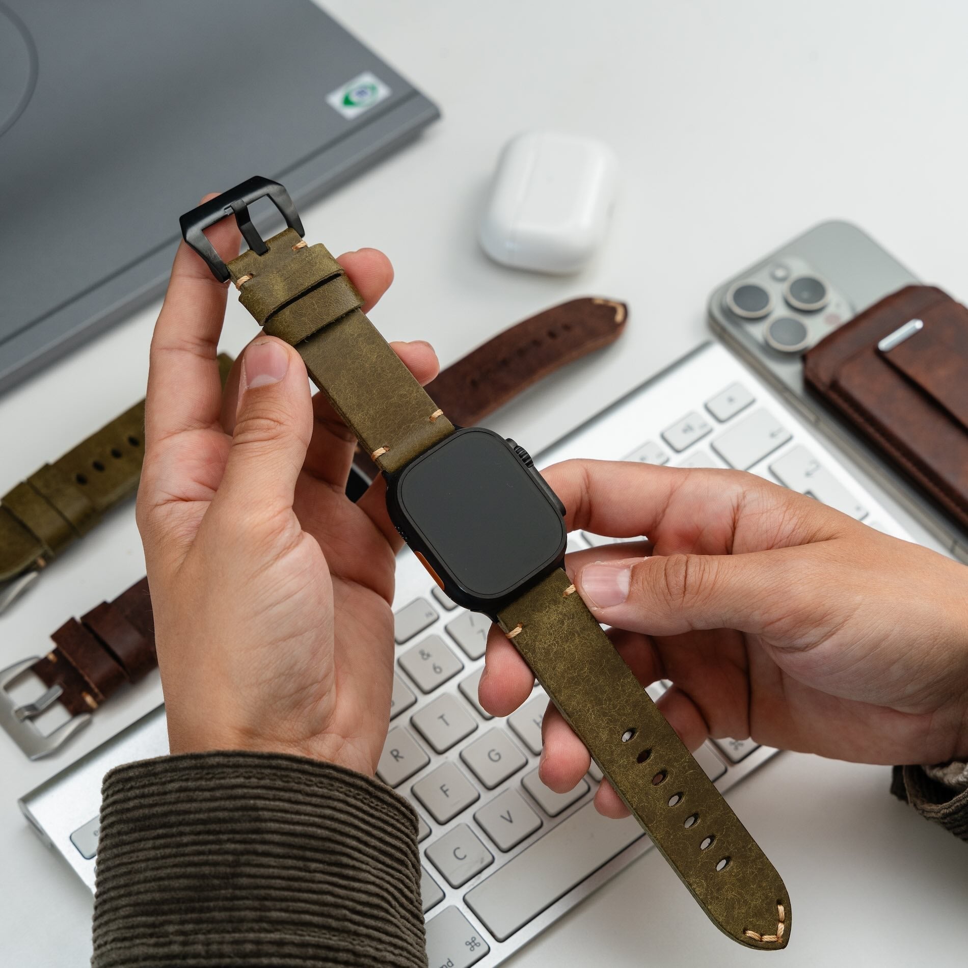 Robust Leather Strap R01 in natural brown leather with titanium hardware, designed for 49mm watch cases.