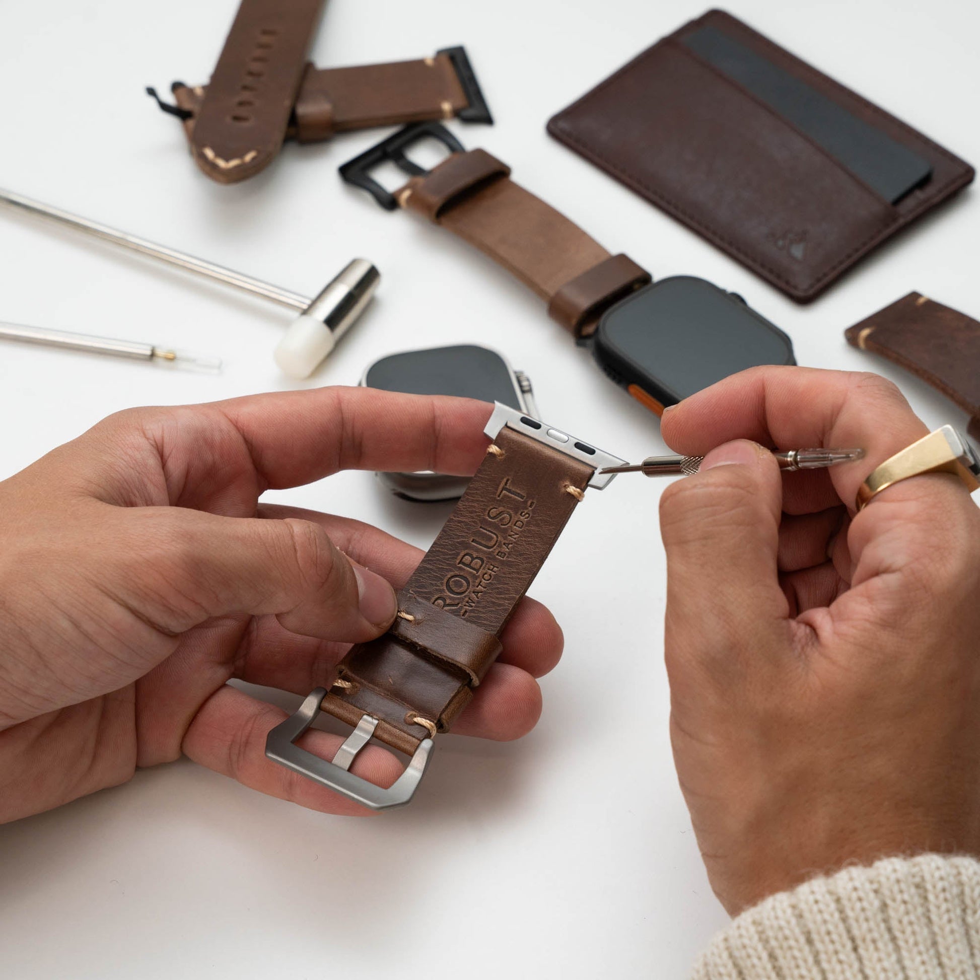 Robust Leather Strap R01 in brown natural leather with titanium details, suitable for wristwatches, 49mm width.