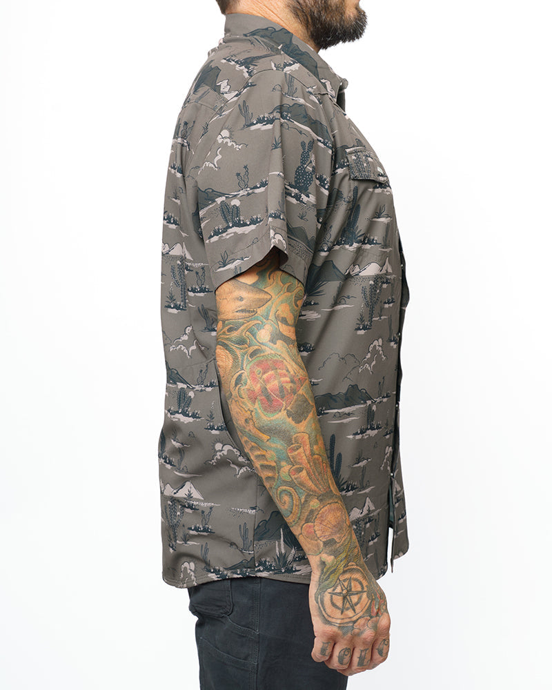 Off The Grid Surplus San Saba SS Shirt in Deadwood color, short sleeve casual shirt with button closure and chest pocket.
