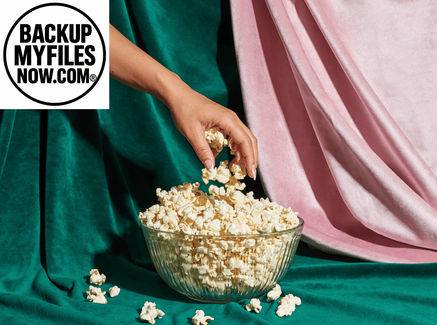 SkinnyPop gluten-free sea salt microwave popcorn snack multipack, 12 packs of 2.8 oz each, with golden popcorn in a box.