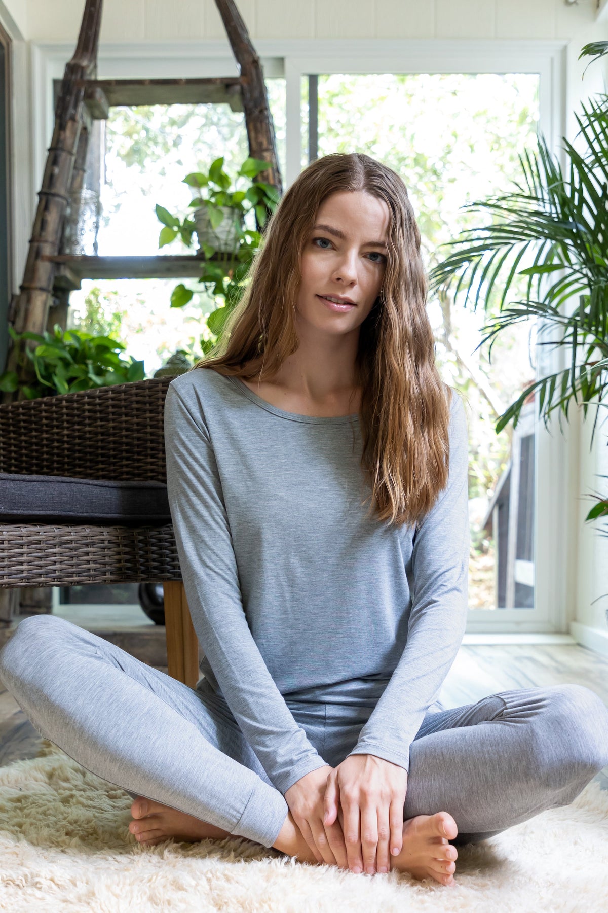 Women's black Spun Bamboo bamboo lounge long sleeve T-shirt, soft and comfortable women's tops, close-up of fabric and fit.