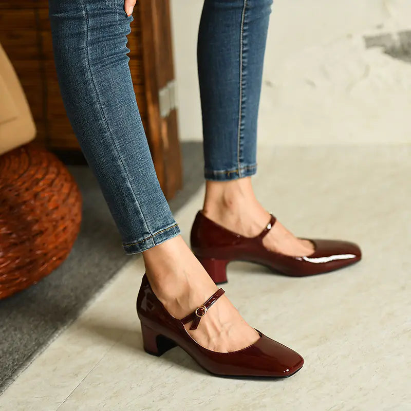 Mary Jane Heeled Shoes with Burgundy Patent Finish