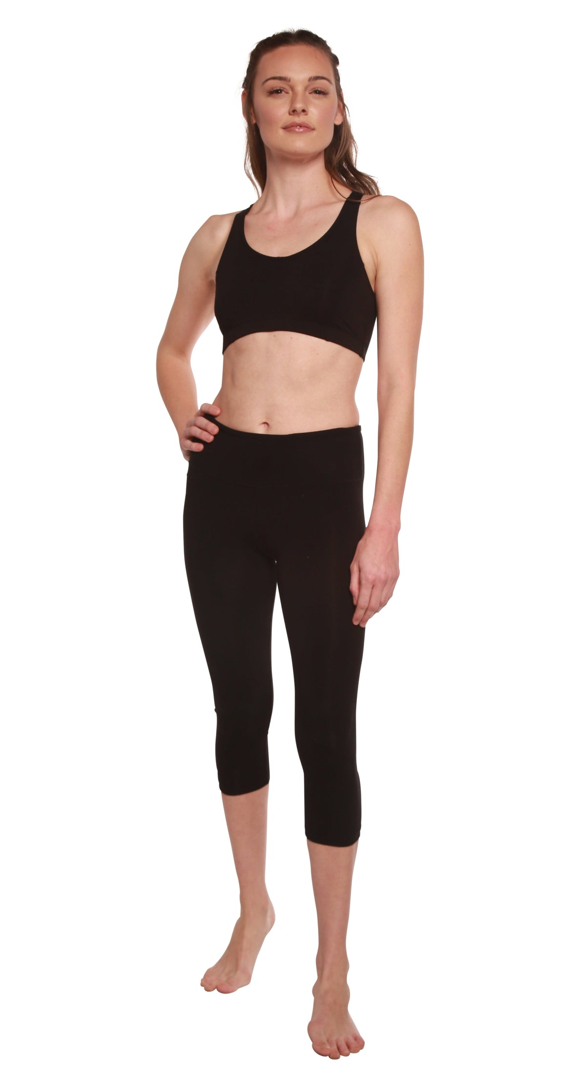 Women's Capri style leggings made of bamboo viscose and cotton by Spun Bamboo, featuring a comfortable, fitted design.