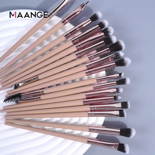 Pink Maange 20-piece makeup brush set with foundation, blush, eye shadow, and lip brushes for women and beginners.